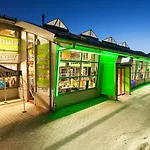 埃德威斯酒店&费瑞纳公寓式酒店 4*