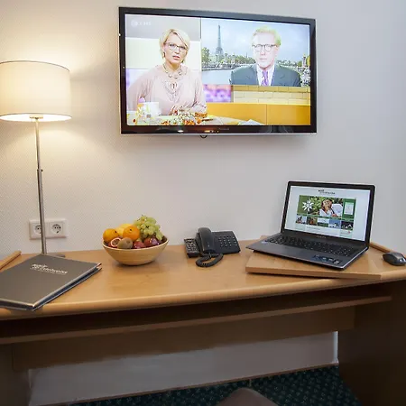 Hotel & Edelweiss 4*