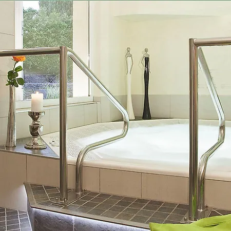 Hotel & Edelweiss 4*