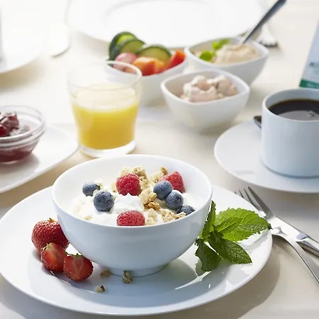Hotel & Edelweiss 4*